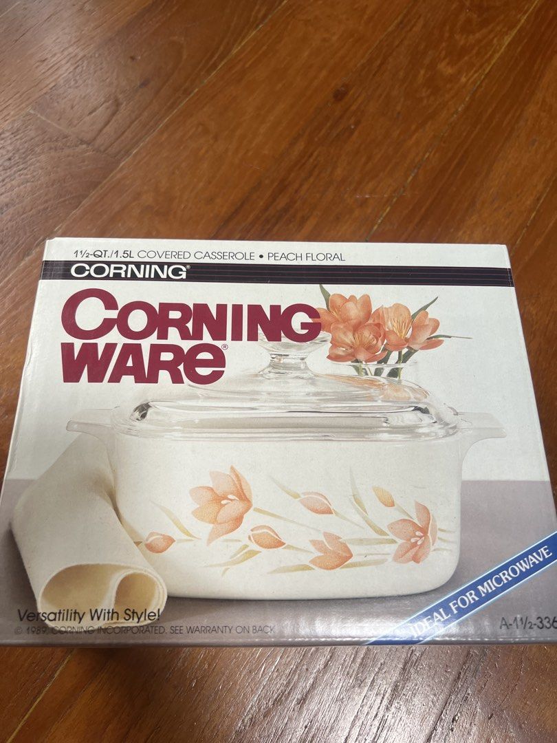 Corning ware 1.5L peach floral casserole