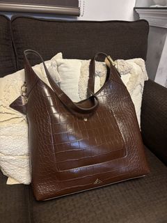 (Category: ) located in . Submitted by vintagebaglady (Listing ID 1436176864, Image 1). Description: .