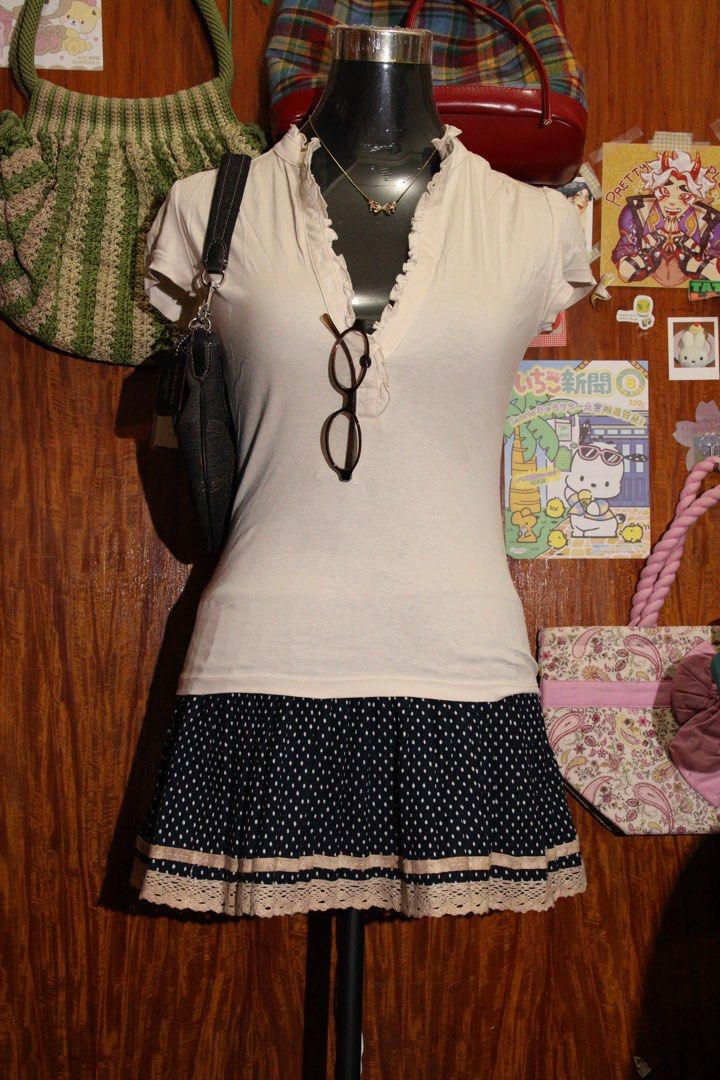 Dark Navy Polka Dot Skirt (Category: Skirts) located in Manila. Submitted by yourpeon (Listing ID 1436249284, Image 1). Description: 𐙚 ‧₊˚ ⋅ 2 Items in 1 post 𐙚 ‧₊˚ ⋅ Dark Navy Polka Dot Skirt S-M Free Item Included! (Top or Bottom) Mine - 200 ✦ . ⁺ . ✦ . ⁺ . ✦ °𐐪♡𐑂° No cancellations °𐐪♡𐑂° Please pay before the deadline °𐐪♡𐑂° No late payments for this collection since the money will be used for this term’s expenses °𐐪♡𐑂° Always send rec