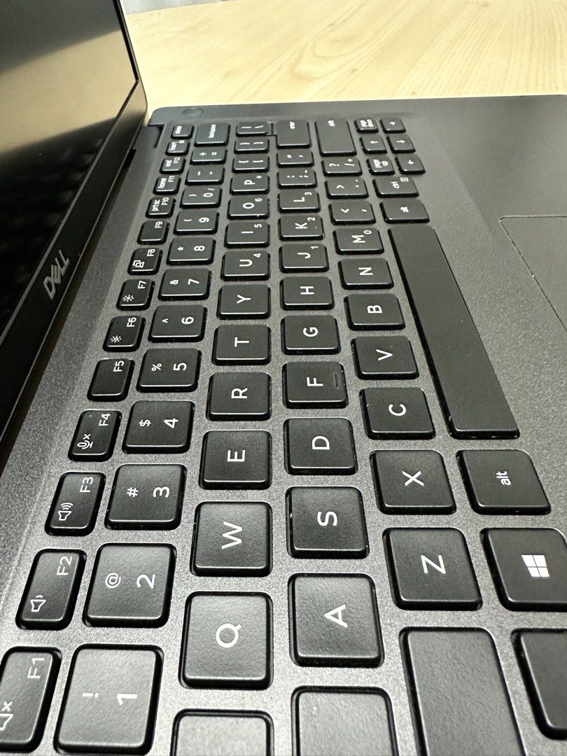 Dell Laptop446179980451532801