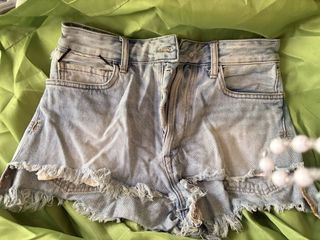 (Category: ) located in . Submitted by vns_decluttering (Listing ID 1436155561, Image 1). Description: .