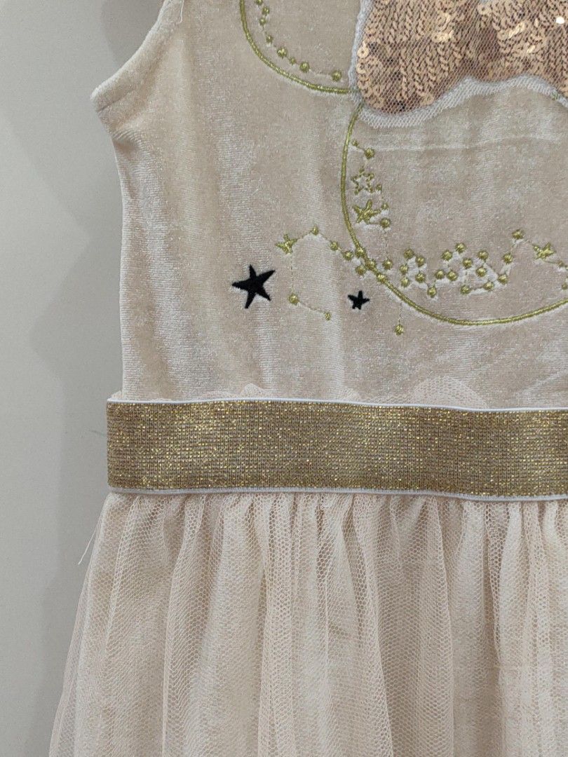 ✨Disney Cream Dress ✨ (Category: Babies & Kids Fashion) located in Tagaytay City. Submitted by thebigdeclutter (Listing ID 1436230079, Image 3). Description: 💯 LIKE NEW/BRAND NEW 📏 Length Size hanggang baba: 24inches 📏Stretch until 15inches 📏Relax 11.5inches 📷 Actual Photos Posted ♥️ USED ONCE FOR SCHOOL CHRISTMAS PARTY 😍Super Ganda in actual 🥰 ✅ FIT 4-6 💸P200 if madami kukunin💸 or ileless ko pa 🤗.