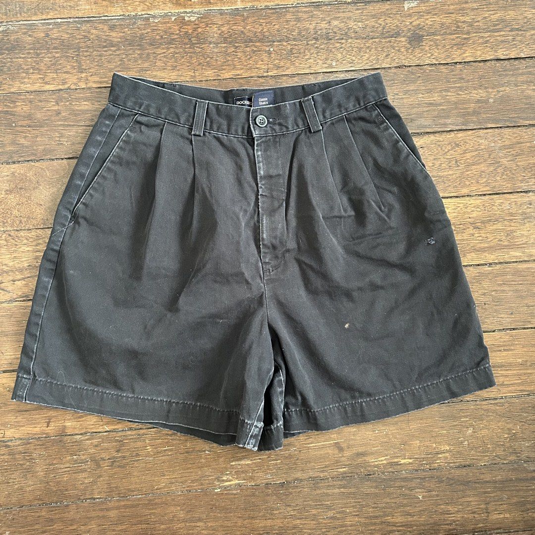 Dockers Black Bermuda Mom Shorts (Category: Shorts) located in Caloocan City. Submitted by mariasonya (Listing ID 1436119038, Image 1). Description: - Fits 27-29 - Black Dockers shorts - Pleated front - Two side pockets - Two back pockets - Button and zipper closure - Durable cotton blend - Belt loops - Perfect for casual wear.