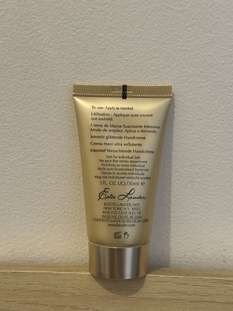 Estee Lauder Re-Nutriv Intensive Smoothing Hand Creme (Category: Body Care) located in Quezon City. Submitted by quirksandcurls (Listing ID 1436231079, Image 2). Description: .