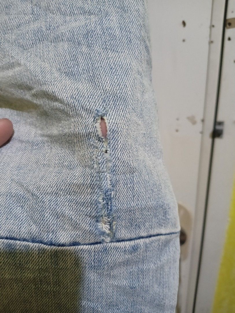 Fear of God (Category: Jeans) located in Quezon City. Submitted by stayhythrifted_2024 (Listing ID 1436182716, Image 3). Description: W- 34-35 L- 42 thigh - 11 leg opening - 7.