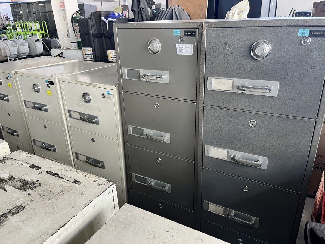 Fireproof safety vault (Category: Safe) located in Manila. Submitted by prittielei (Listing ID 1436117822, Image 2). Description: Price range 7,499 up to 17,99 As is units w/o keys.
