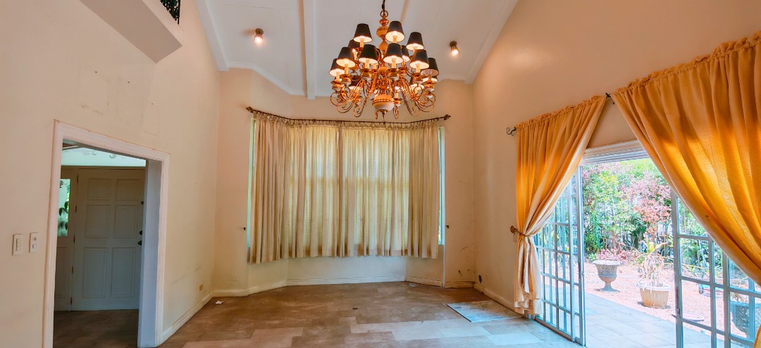 (Category: ) located in . Submitted by thatsbrokerraven (Listing ID 1436282014, Image 1). Description: .