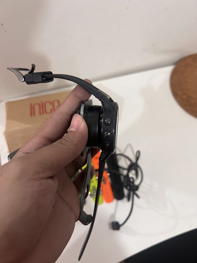 Garmin Fenix 5X Smartwatch with Extra Straps (Category: Wearables & Smart Watches) located in Quezon City. Submitted by meshtie (Listing ID 1436107490, Image 3). Description: - Garmin Fenix 5X smartwatch - Includes: - Multiple colored straps (white, blue, red, green, orange) - Charging cable - Charging dock - Displays time and date - Black watch Makunat battery! Sobra! From Us di na nagagamit Rfs. Will upgrade! Still nego for sure buyers! .