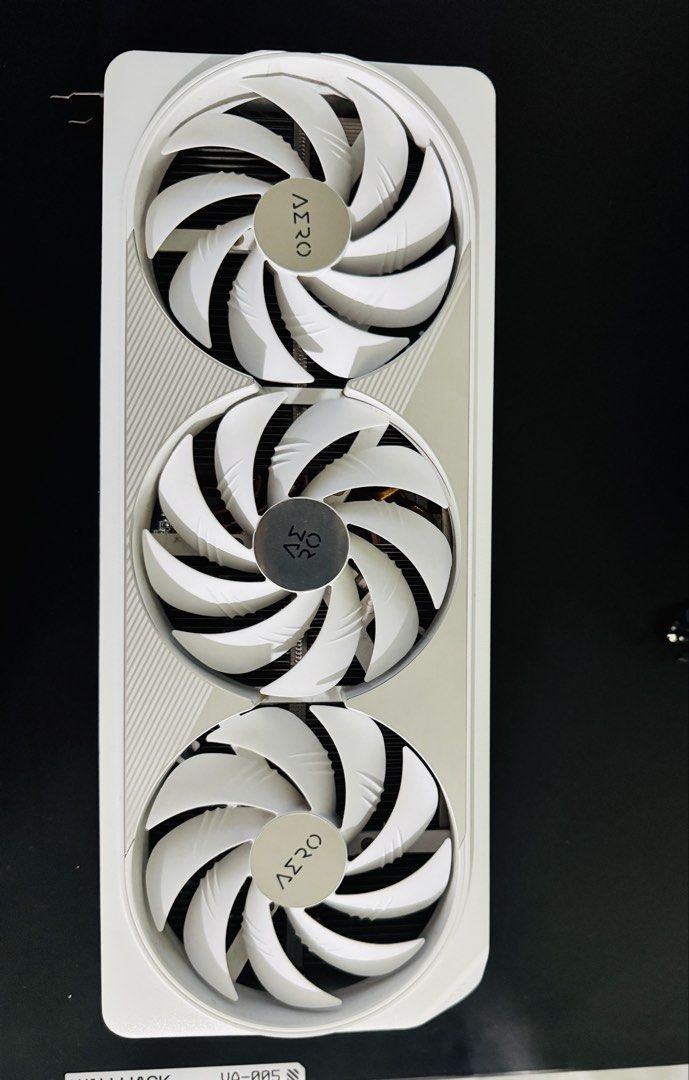 Gigabyte 4090 AERO WHITE