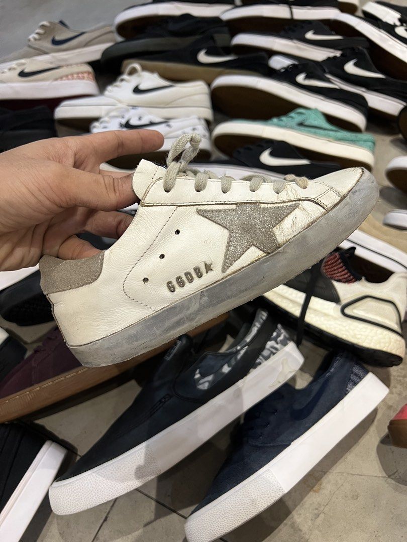 Golden Goose (Category: Sneakers & Footwear) located in Bacolod City. Submitted by novymae23 (Listing ID 1436137210, Image 1). Description: GGDB Superstar Size 35 Verygood Condition With Minor Sign Of Usage 100% Authentic.