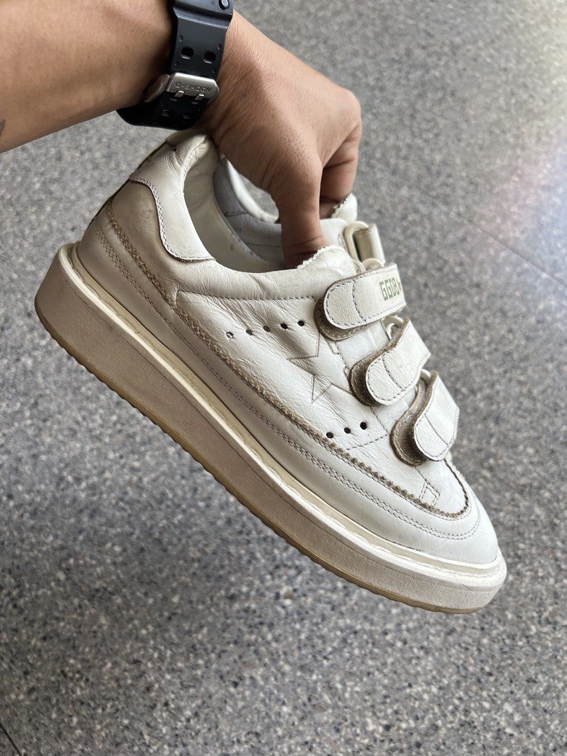 Golden Goose (Category: Sneakers & Footwear) located in Bacolod City. Submitted by novymae23 (Listing ID 1436137477, Image 2). Description: GGDB Records 'Rare Pair' Size 35 Excellent Condition With Minor Sign Of Usage .