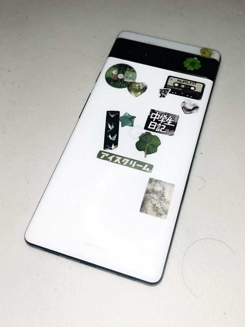 Google pixel 6a (Category: Google Pixel) located in Manila. Submitted by h0nder (Listing ID 1436155108, Image 3). Description: Google Pixel 6a - 128GB storage - Cracked screen but working pa rin. - need to replaced battery but it still lasts 4-5 hours on a full charge - Meetup available at Jollibee, Del Monte Ave., Quezon City.