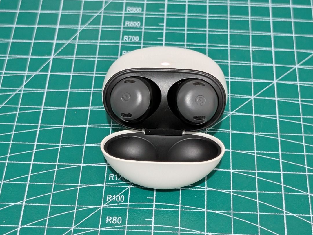 Google Pixel Buds Pro Wireless Bluetooth Earbuds (Category: Earphones) located in Santa Rosa. Submitted by 5xj9.z8m (Listing ID 1436141582, Image 3). Description: Item is in good condition. No issues, minor signs of usage only. Inclusions: 1 pair earbuds 2 pairs extra ear tips 1 x charging case 1 x Spigen Case Original packaging box For meetups/courier bookings: ~Santa Rosa area near Enchanted Kingdom.