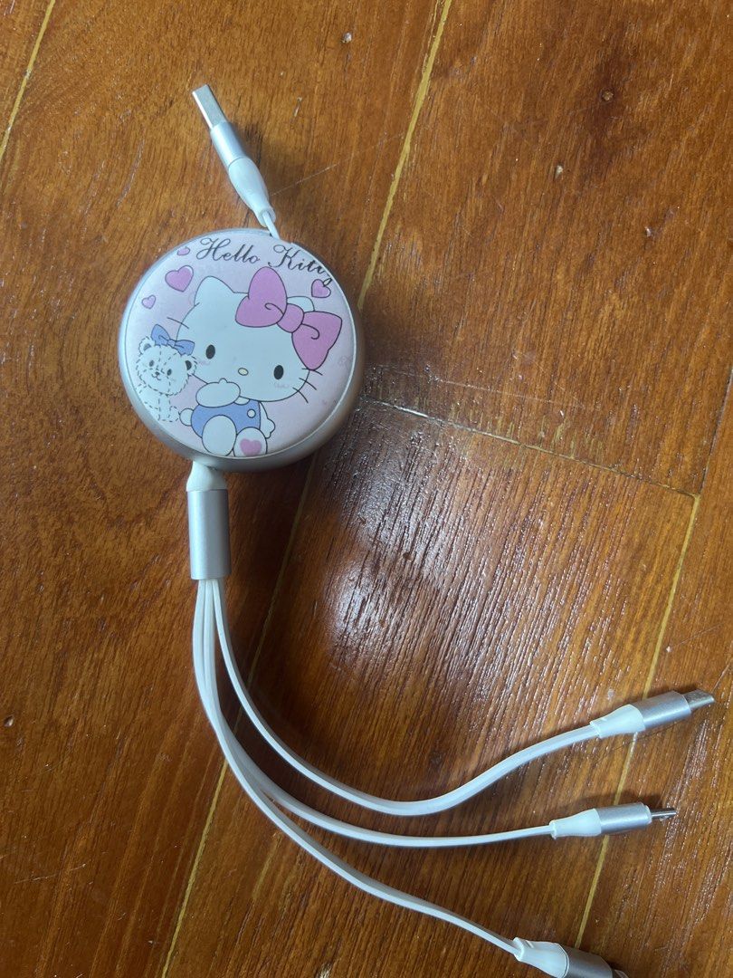 Hello kitty 3-in-1 cable445540153426585600