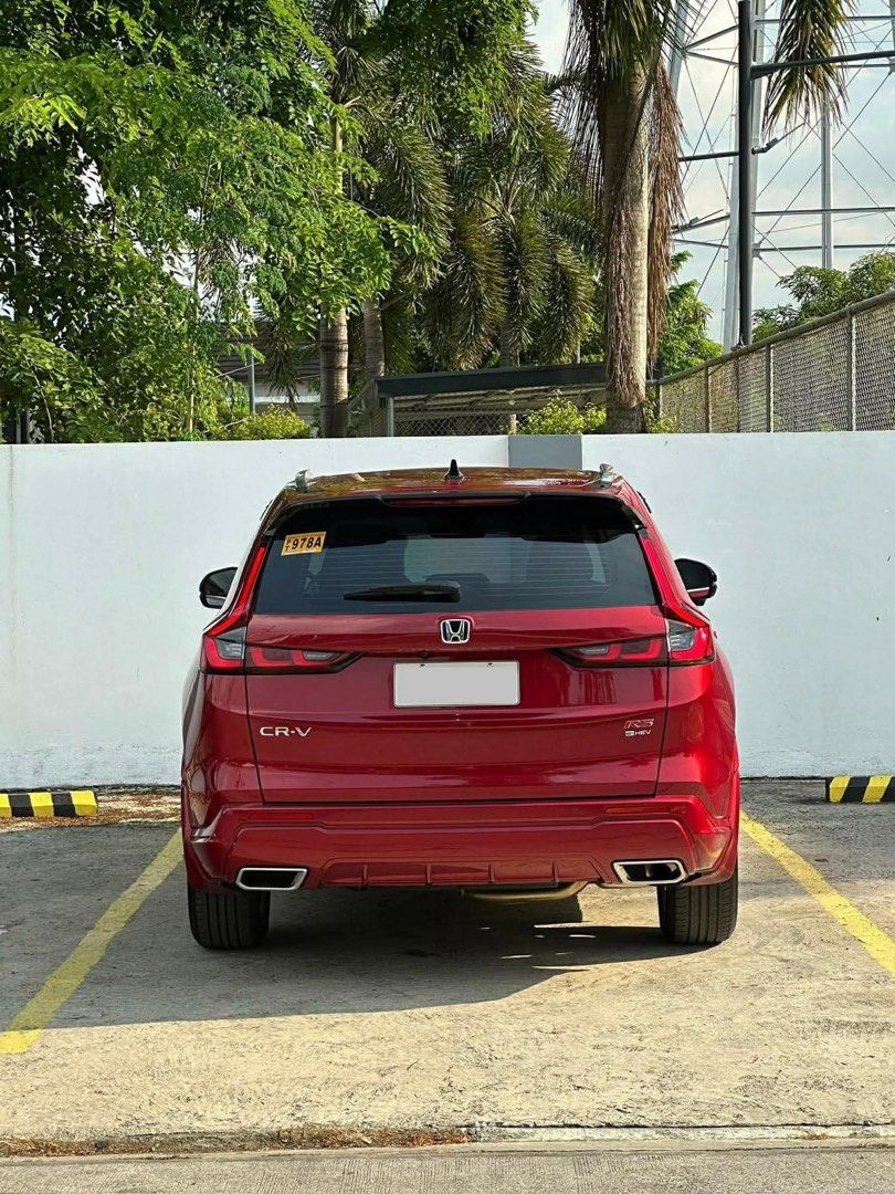Honda CR-V RS HEV Auto (Category: Used Cars) located in Manila. Submitted by quality_cars (Listing ID 1436178876, Image 3). Description: ‼️For sale / Trade In / Financing OK‼️ 2025 Honda CRV RS HEV - Engine: 2.0L Inline-4 Atkinson Cycle (Hybrid) - Hybrid System: Honda e:HEV (Dual Motor) - Transmission: E-CVT (Electronic CVT) - Drivetrain: AWD (RS variant) - 5 seaters - POWER OUTPUT: * Gas engine: ~145 hp / 183 Nm * Electric motor: ~181 hp / 335 N