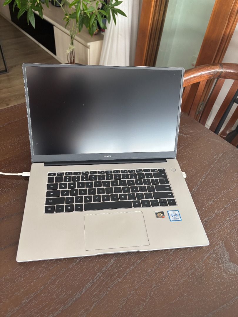 Huawei Matebook D15 AMD Ryzen 5 - Like New Condition445540166880481281