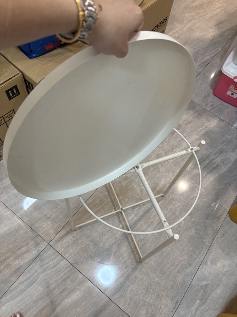 IKEA coffee table445966863125063682