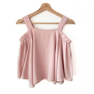 (Category: ) located in . Submitted by liyathriftstore.co (Listing ID 1436177990, Image 1). Description: .