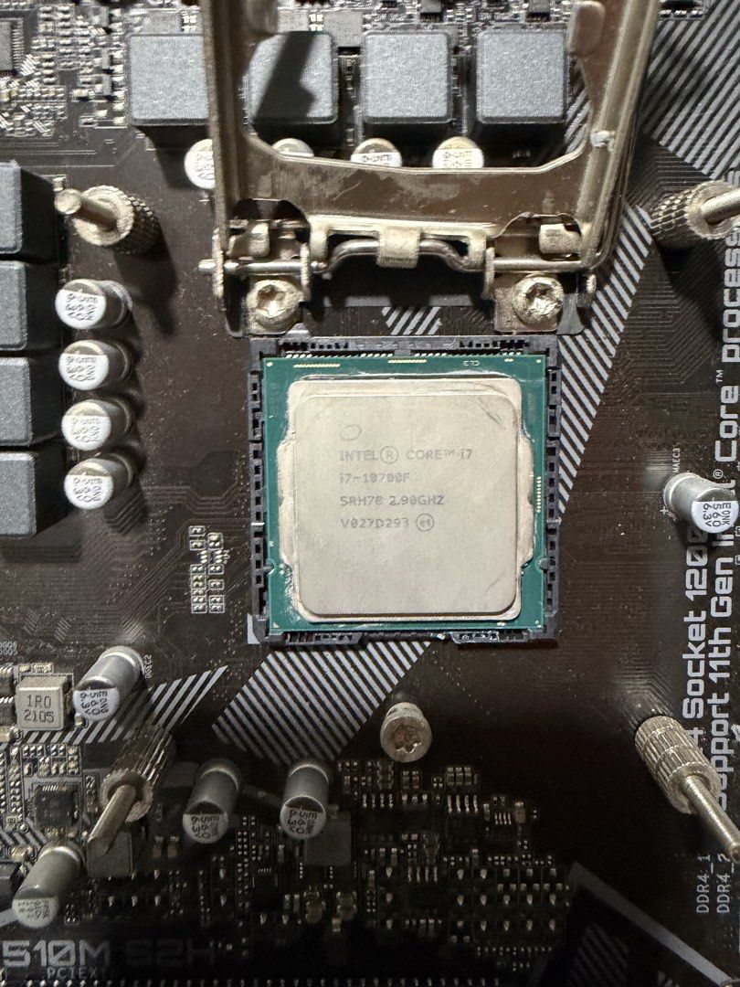 Intel Core i7-10700F CPU445673918631792640