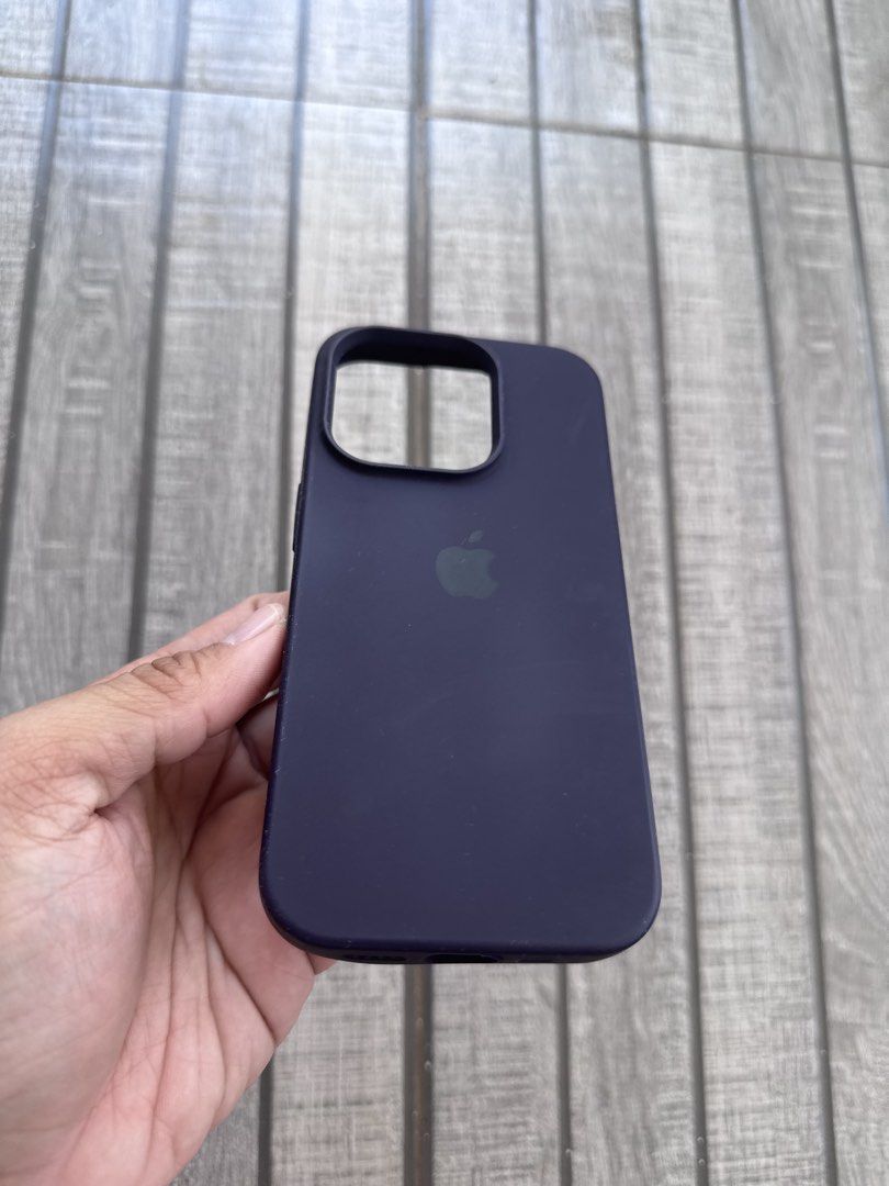 iphone 15 pro case (Category: Cases & Sleeves) located in Cagayan de Oro. Submitted by rjstz (Listing ID 1436258173, Image 1). Description: iphone 15 pro case dark violet bought @ globe for 800 pesos sold already iphone change to oppo x9 .