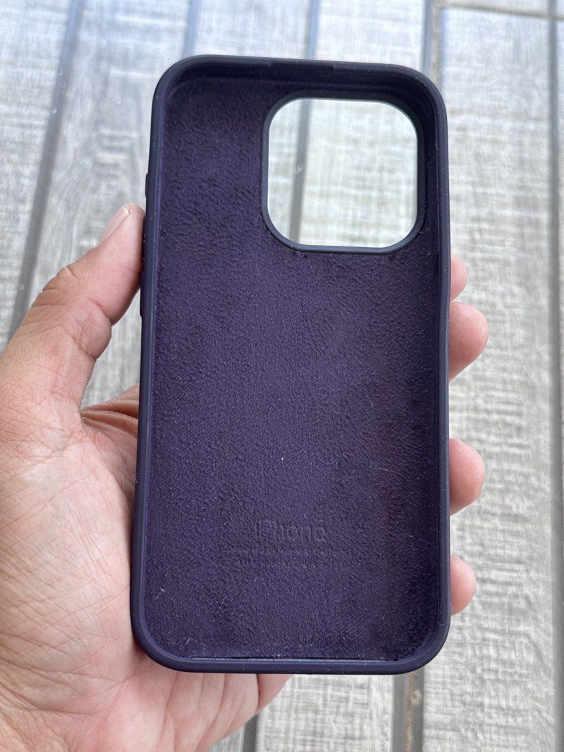 iphone 15 pro case (Category: Cases & Sleeves) located in Cagayan de Oro. Submitted by rjstz (Listing ID 1436258173, Image 2). Description: iphone 15 pro case dark violet bought @ globe for 800 pesos sold already iphone change to oppo x9 .