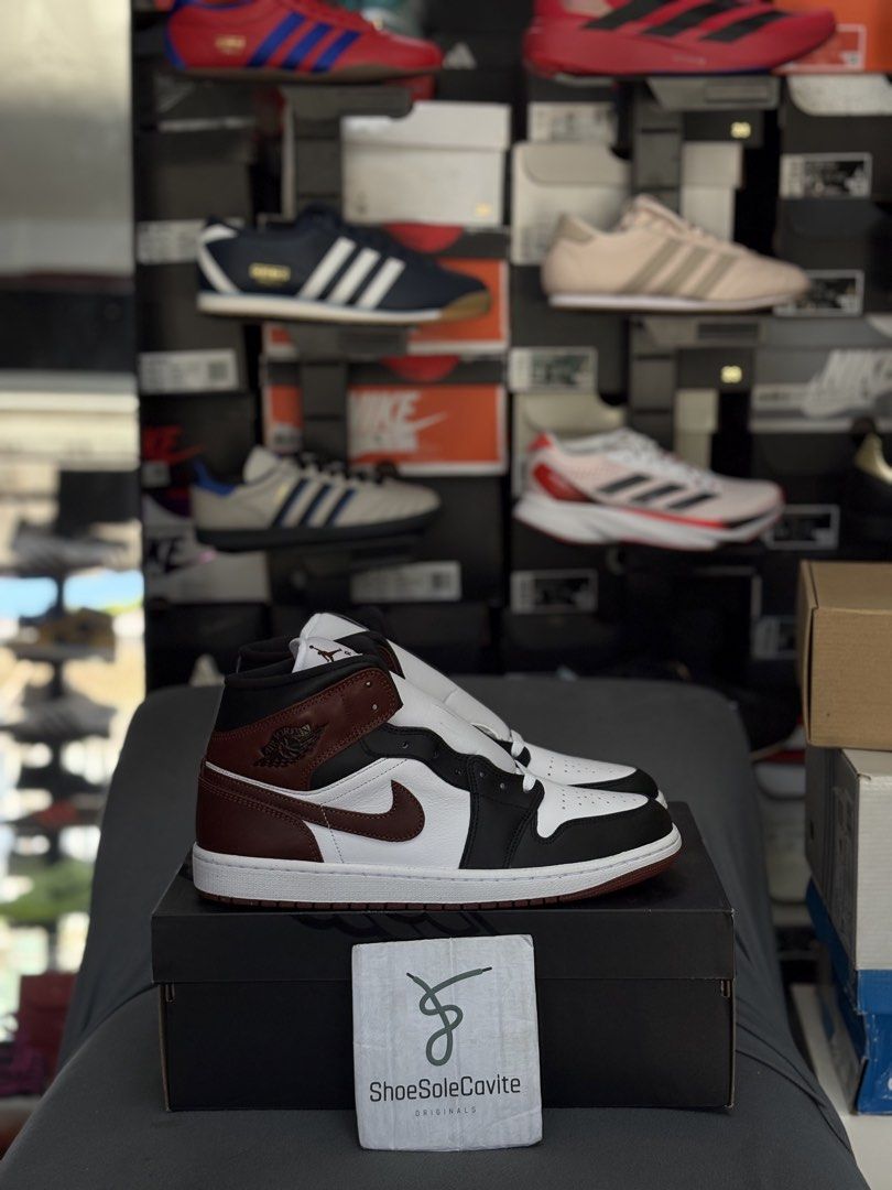Jordan 1 Mid Dark Pony (Category: Sneakers) located in Cavite. Submitted by jairo13 (Listing ID 1436208002, Image 1). Description: Jordan 1 Mid Dark Pony 10.5us | Brandnew ₱3,495.00 Ig&Fb: ShoesoleCavite 📍Silang,Cavite 🚚Jrs / Lbc / Lalamove 💵Gcash / Gotyme / Chinabank.