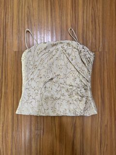 (Category: ) located in . Submitted by everythingbrandedpreloved_ (Listing ID 1436148967, Image 1). Description: .