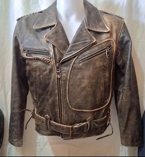 (Category: ) located in . Submitted by thriftrot (Listing ID 1436146045, Image 1). Description: .