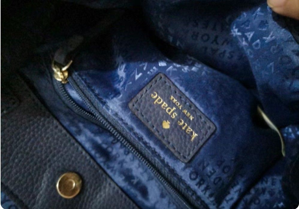 Kate spade dark blue bagpack original10 inch (Category: Backpacks) located in Quezon City. Submitted by viflor (Listing ID 1436139151, Image 2). Description: 3899 original price is 16k - Authentic Kate Spade backpack - Dark blue color - Classic Kate Spade design - Stylish and versatile.