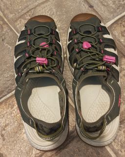 (Category: ) located in . Submitted by summerlelong (Listing ID 1436239508, Image 1). Description: .