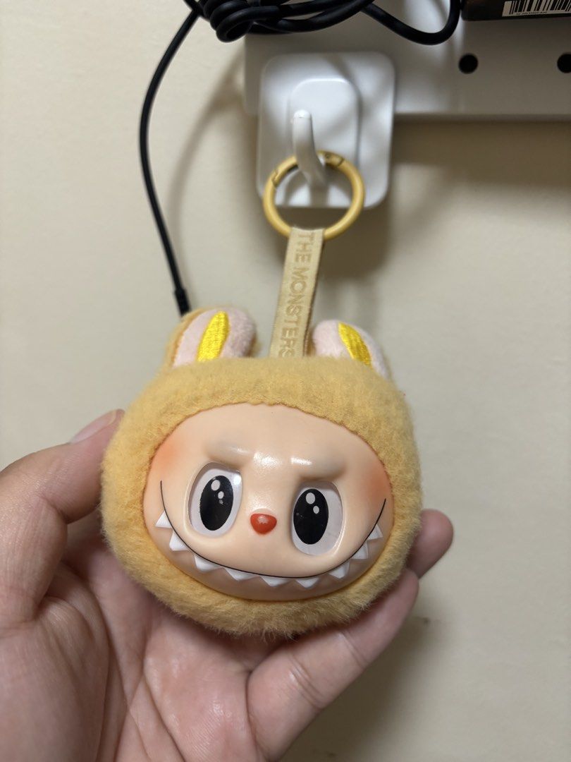 LABUBU HEAD KEY RING (Category: Toys & Games) located in Cavite. Submitted by karlpicks (Listing ID 1436252564, Image 1). Description: - [Brand Name] [Model Name] - [Color] available - Stylish design - Made with durable material.