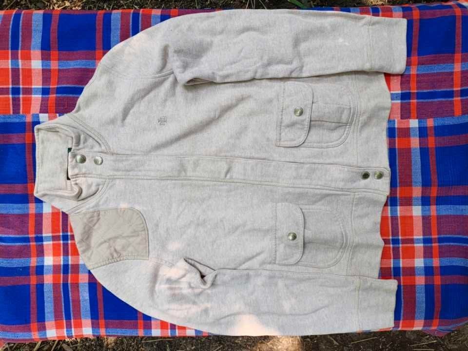 Lauren Ralph Lauren XS Jacket (Category: Coats, Jackets and Outerwear) located in Manila. Submitted by epicwind_1bf746 (Listing ID 1436233943, Image 3). Description: - Lauren Ralph Lauren jacket - Size: XS - Features: Zip-up front, two front pockets - Design: RL logo embroidered on chest, stand-up collar with button details - Color: Neutral - Made in the Philippines.