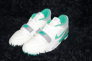 (Category: ) located in . Submitted by odd_urbanshoes (Listing ID 1436171308, Image 1). Description: .