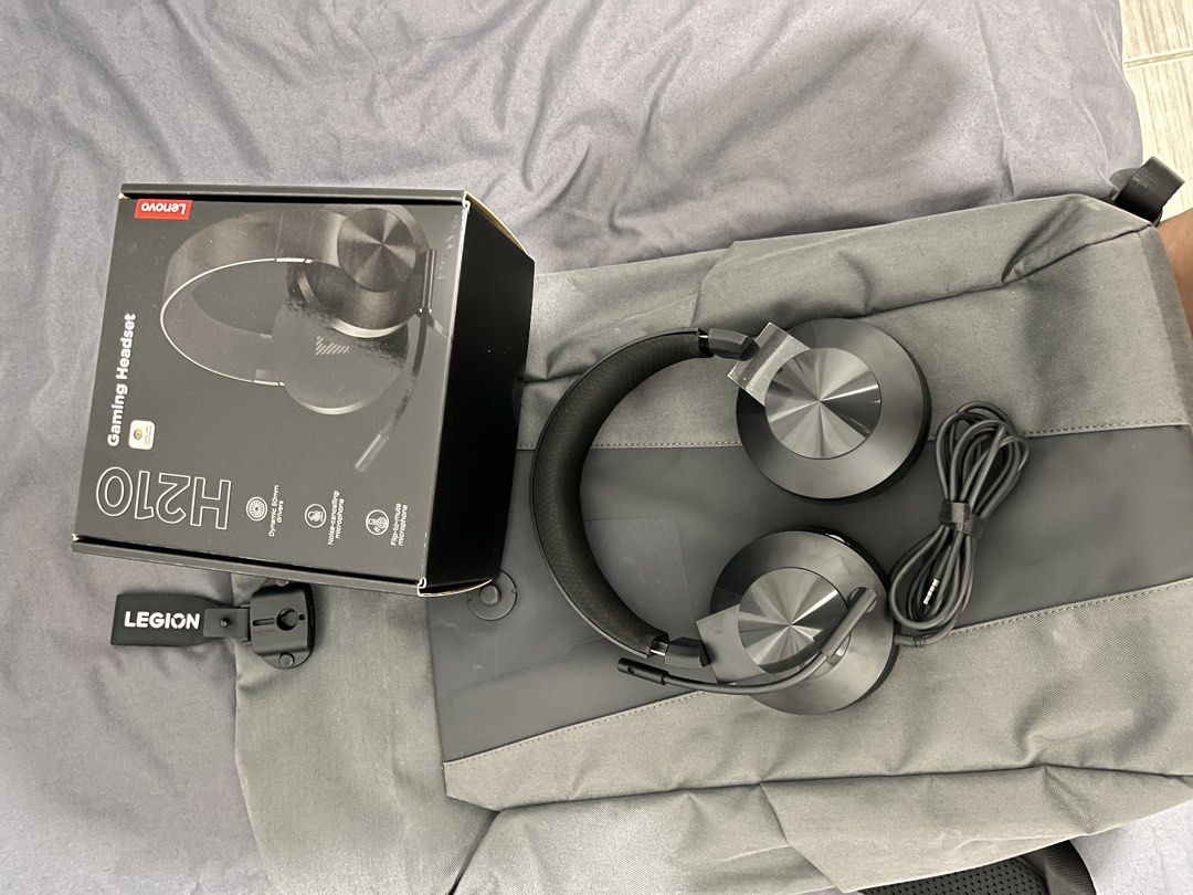 Lenovo H210 Gaming Headset (Category: Headphones & Headsets) located in Pasig City. Submitted by chayfee.girl (Listing ID 1436158219, Image 1). Description: Noise cancelling microphones Bagong bago pa. Bought on Apr 17, 2026 Once lang nagamit With original box RFS: i prefer earphones.