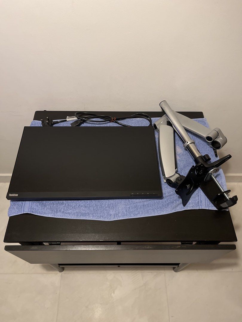 Lenovo ThinkVision Monitor T24i-10 with Arm