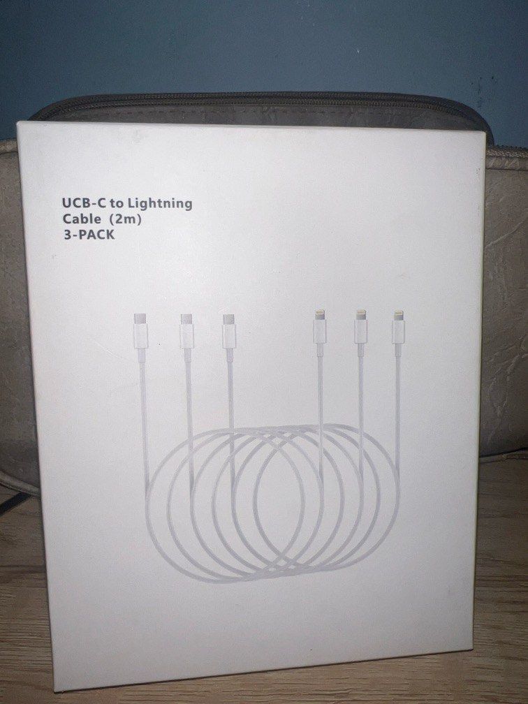 Lightning to Type C Apply Charger (Category: Chargers & Cables) located in Manila. Submitted by bellywelly13 (Listing ID 1436157046, Image 1). Description: 1 piece only From Amazon, USA.