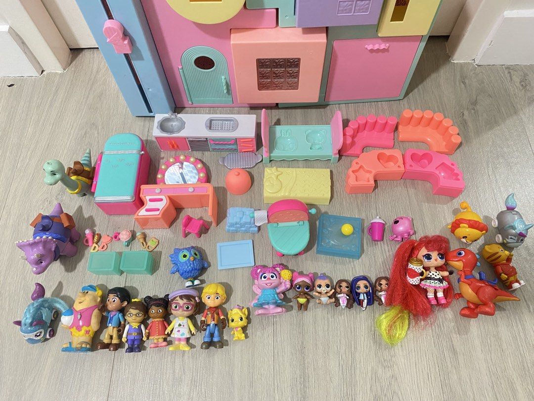 L.O.L. Surprise! Squish Sand Magic House (Category: Kids Toys) located in Las Pinas. Submitted by sherylandmargaux (Listing ID 1436154581, Image 3). Description: .