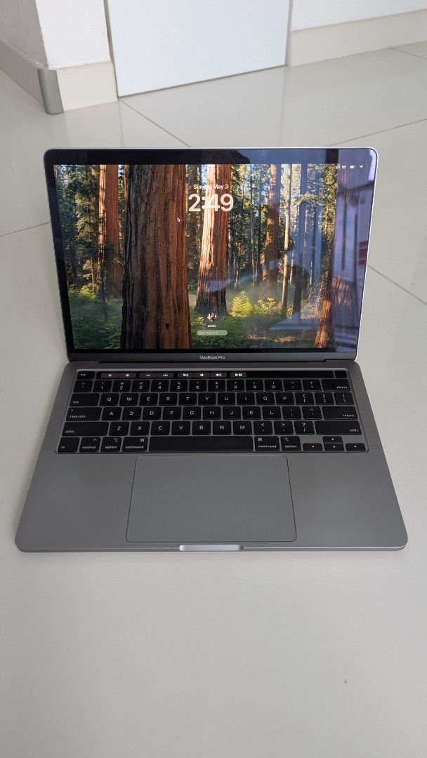 MacBook Pro 13-inch (2020) - Good Condition445540163021056000