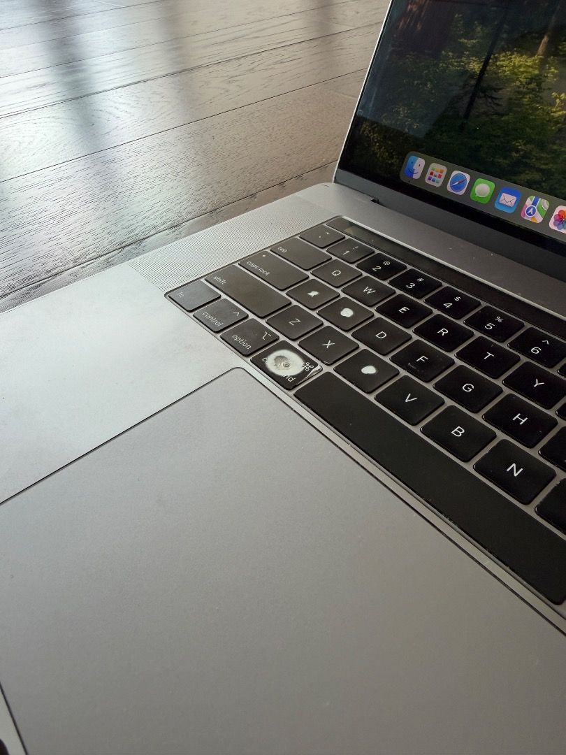MacBook Pro 2018 15" 512 GB445663257056389123