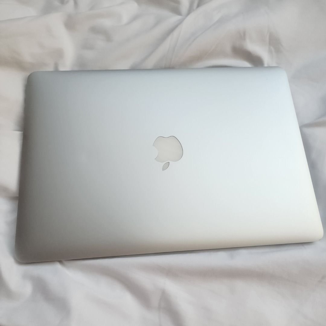 MacBook Pro (Retina, 15-inch, Mid 2015)