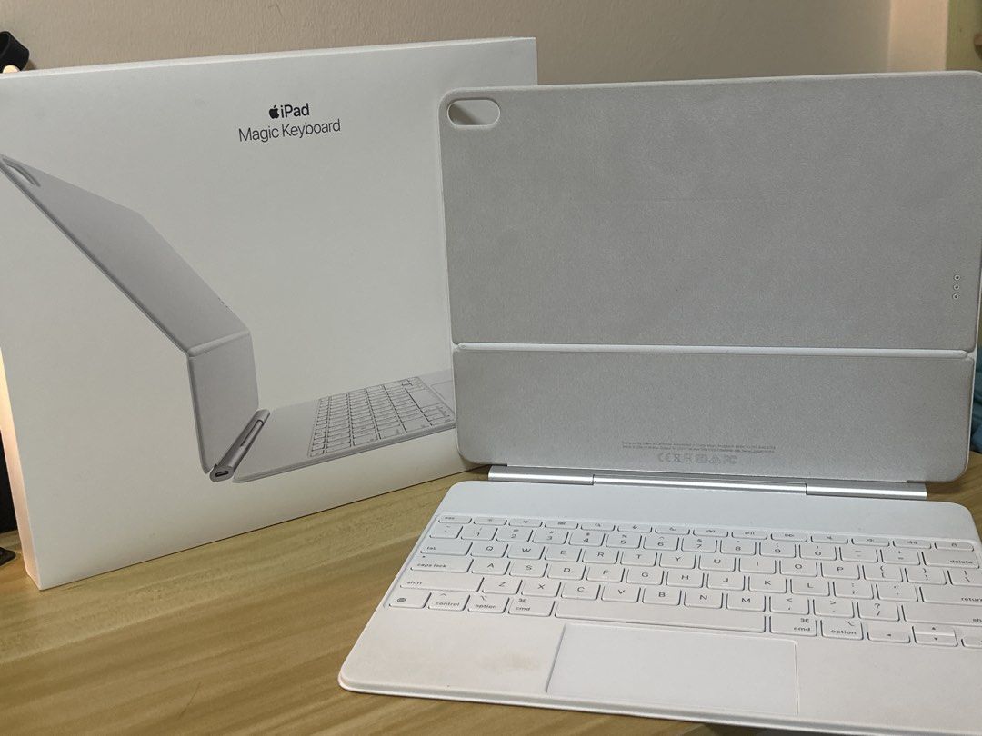Magic Keyboard 13inch446186977389465600