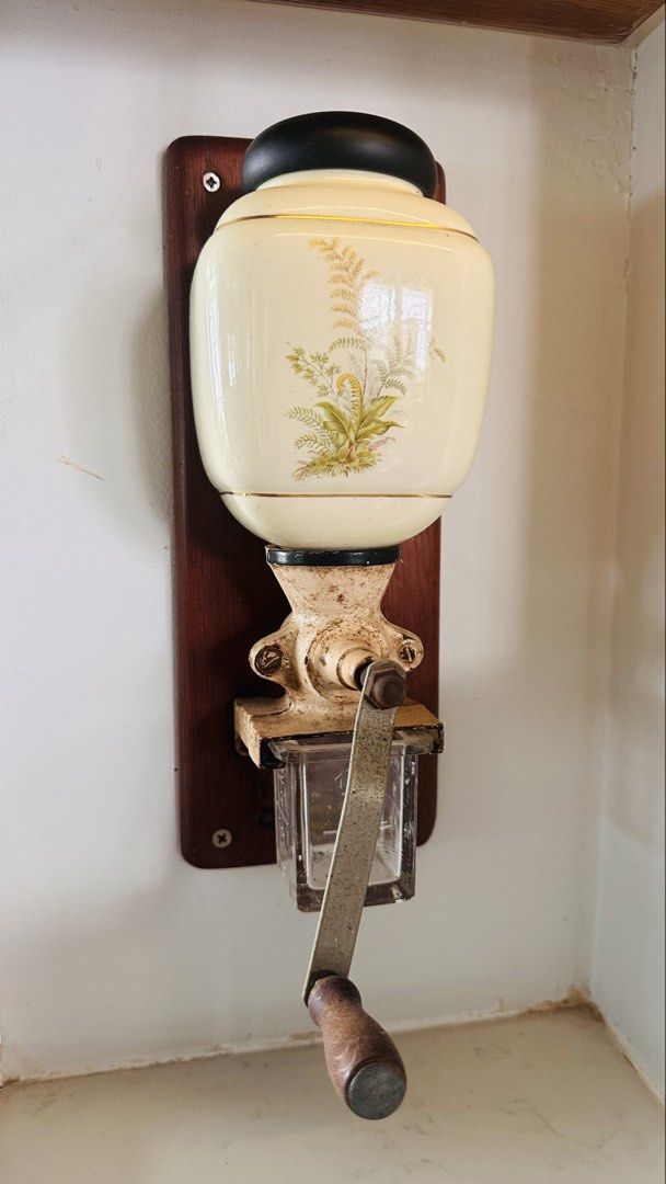 Manual Coffee maker for decor445742477498142720