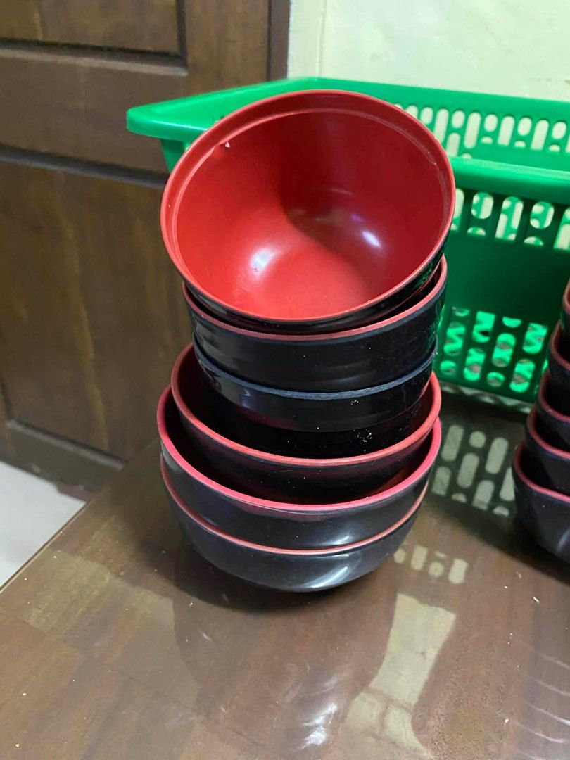 Melamine Dinner Set (Category: Dinnerware & Cutlery) located in Pasig City. Submitted by ljm00 (Listing ID 1436244644, Image 3). Description: 📍Preloved Melamine Dinner Set Take all ₱ 800 -30pcs Plates -8pcs square bowls -6pcs rice bowls -8pcs cups 📍Palanan, Makati 📍MOP: Gcash/Maya/ BPI transfer 📍Pickup or via lalamove/grab.