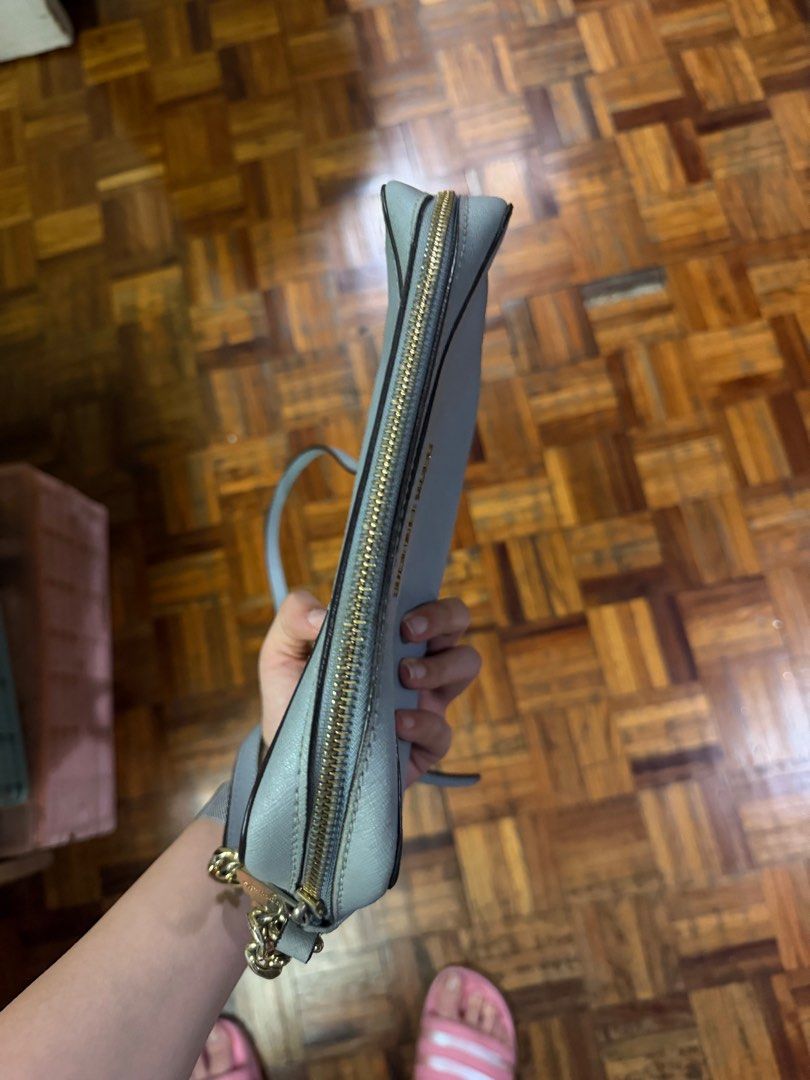 Michael Kors Blue Crossbody Bag (Category: Cross-body Bags) located in Pasig City. Submitted by _annika (Listing ID 1436213574, Image 3). Description: .