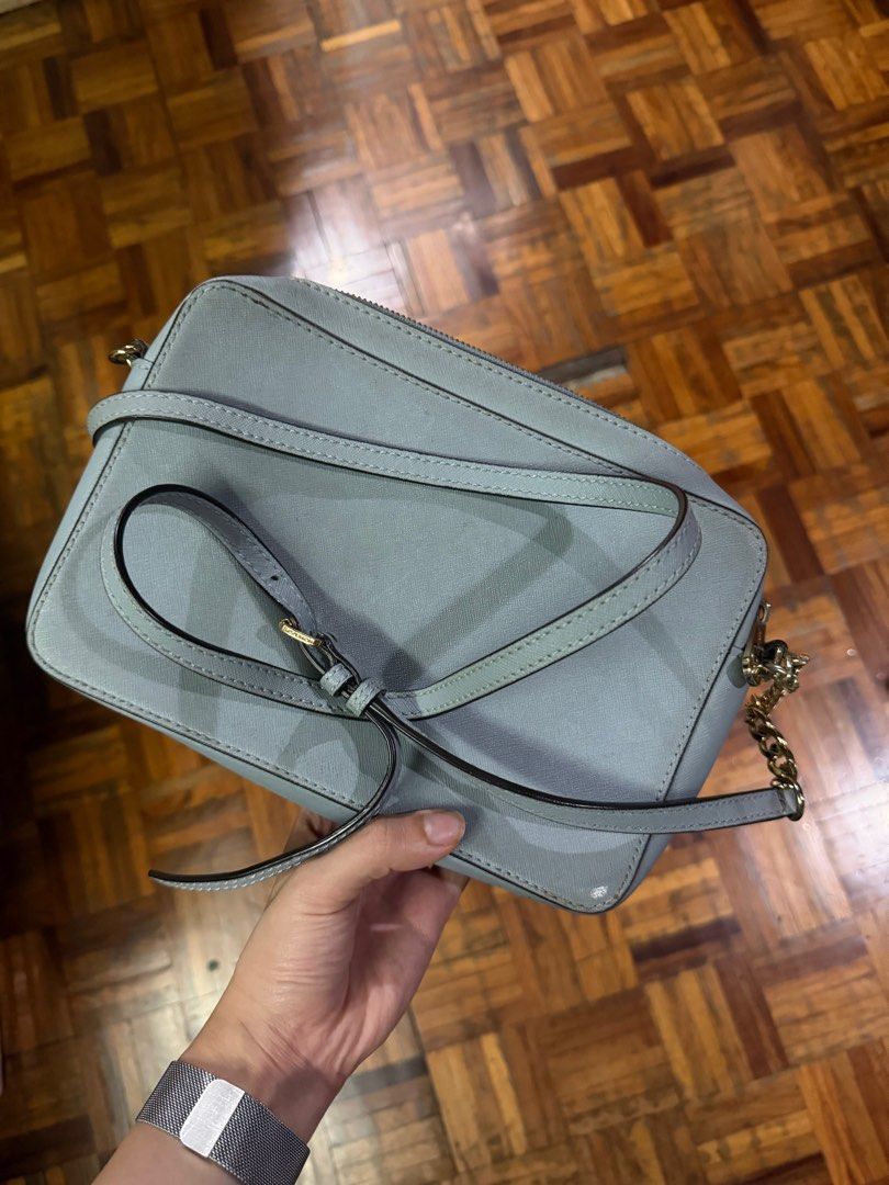 Michael Kors Blue Crossbody Bag (Category: Cross-body Bags) located in Pasig City. Submitted by _annika (Listing ID 1436213574, Image 2). Description: .