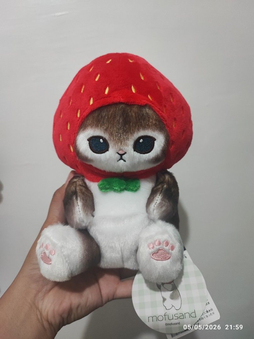 Mofusand Pote Tama Strawberry Cat (Category: Designer & Blind Box Toys) located in Calamba. Submitted by anikanik_girlie (Listing ID 1436285306, Image 1). Description: ✨🍓RARE🍓✨ RUSH SELLING! MOFUSAND POTE TAMA SERIES ICHIGO NYAN / STRAWBERRY CAT BRAND NEW / COMPLETE PAPERTAGS 2100 PHP ➡️ 1100 PHP 📍Calamba, Laguna MOP: BPI / Maribank / Gcash MOD: J&T.