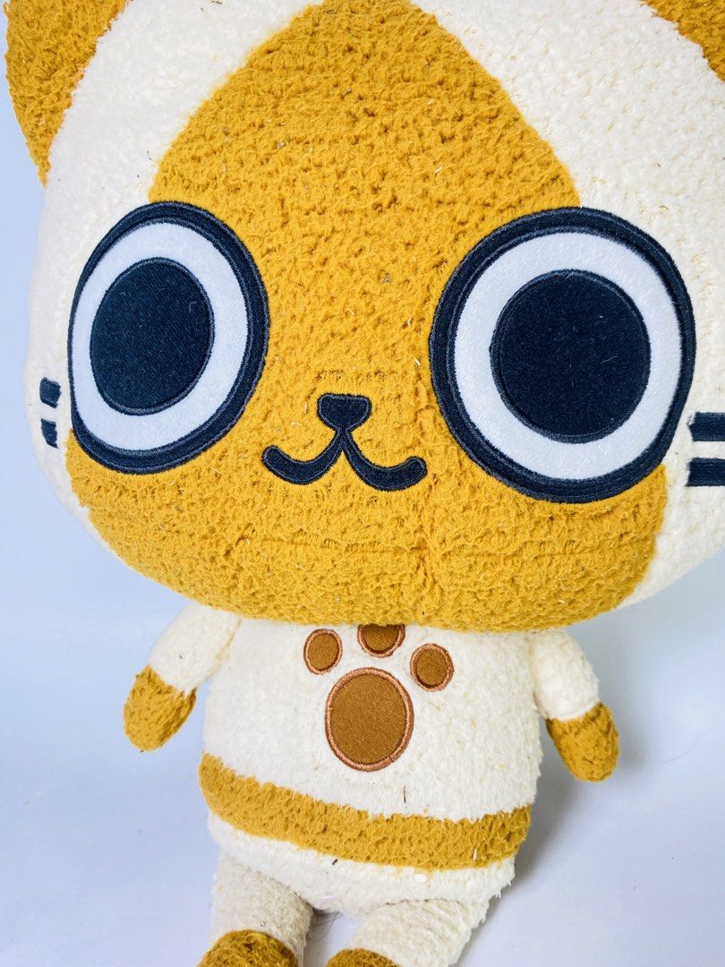 Monster Hunter Felyne Airou Plush (Category: Plushies & Soft Toys) located in Bacoor. Submitted by banananana12 (Listing ID 1436142351, Image 2). Description: Monster Hunter Felyne Airou Plush 18 inches Bacoor,Cavite loc Flash Express / Lalamove.