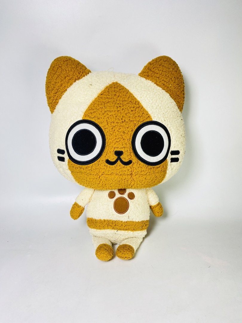 Monster Hunter Felyne Airou Plush (Category: Plushies & Soft Toys) located in Bacoor. Submitted by banananana12 (Listing ID 1436142351, Image 1). Description: Monster Hunter Felyne Airou Plush 18 inches Bacoor,Cavite loc Flash Express / Lalamove.