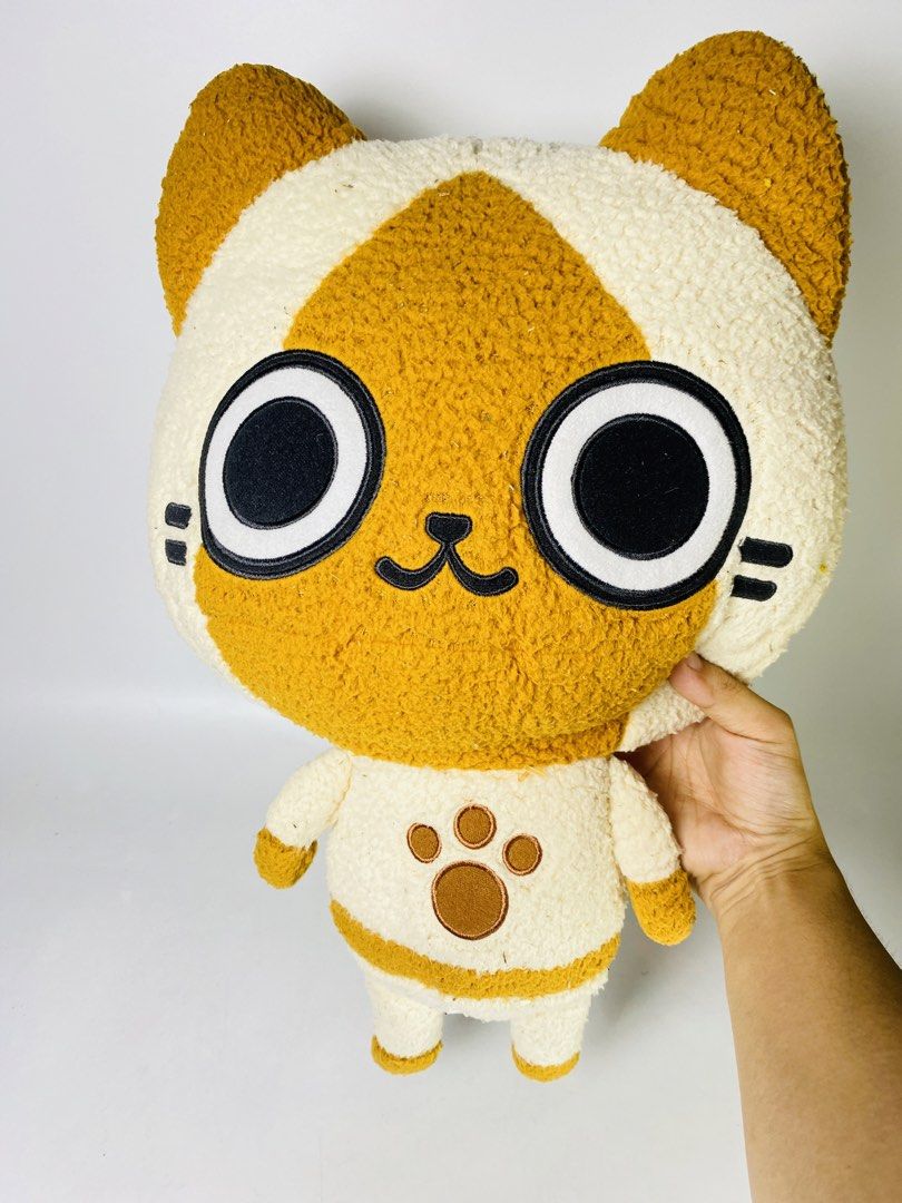 Monster Hunter Felyne Airou Plush (Category: Plushies & Soft Toys) located in Bacoor. Submitted by banananana12 (Listing ID 1436142351, Image 3). Description: Monster Hunter Felyne Airou Plush 18 inches Bacoor,Cavite loc Flash Express / Lalamove.