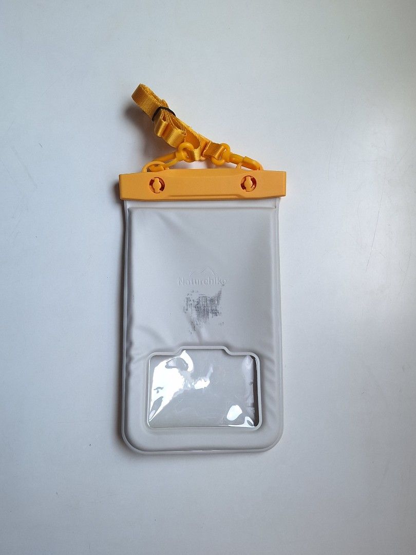 Naturehike Waterproof Phone Bag (Category: Beach Bags) located in Meycauayan. Submitted by chncha.a (Listing ID 1436128403, Image 2). Description: .